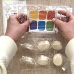 attaching paint palette to egg carton