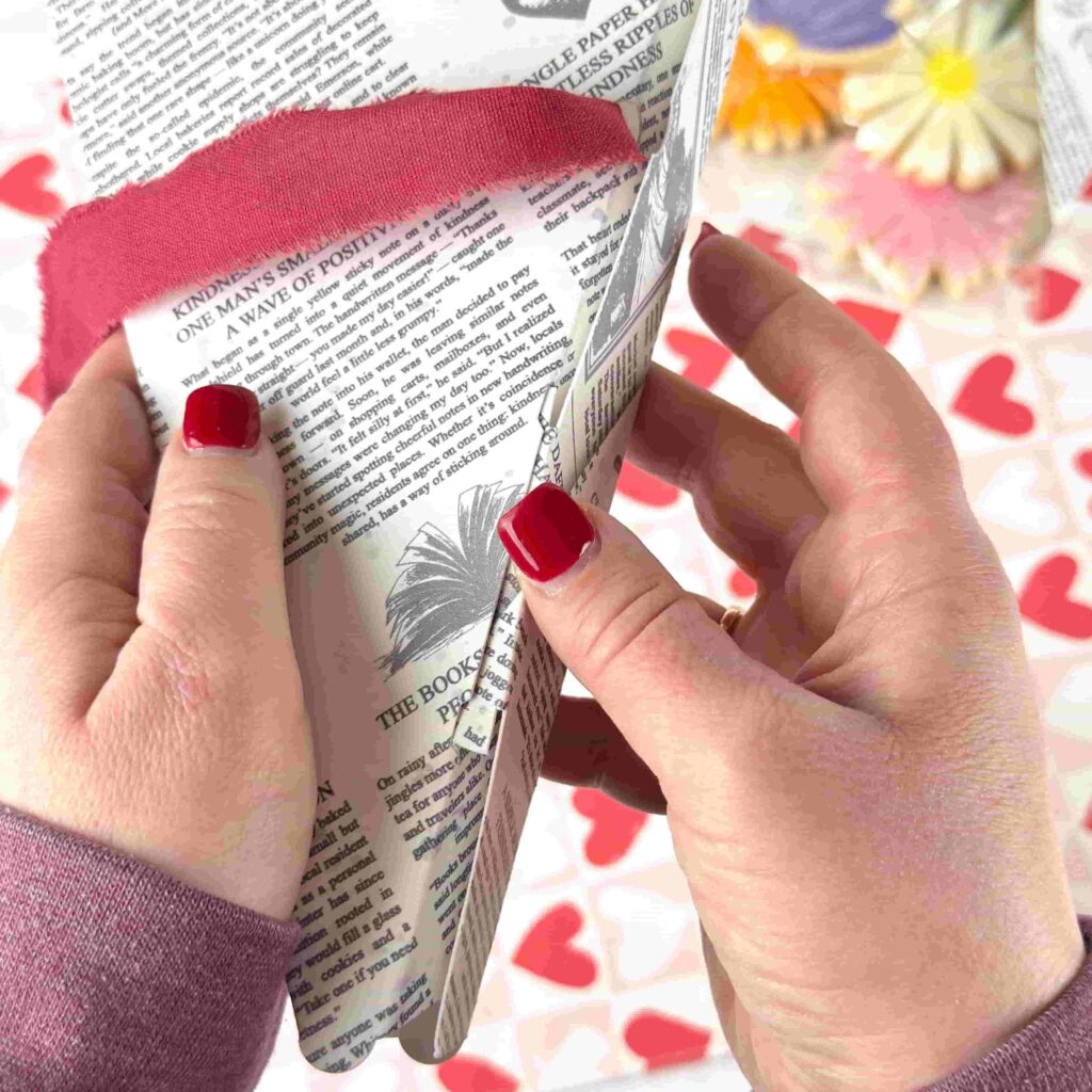 Closing a Cookie Flower Box