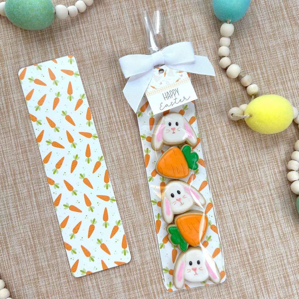 happy Easter tag with mini Easter cookies on tall Easter backer