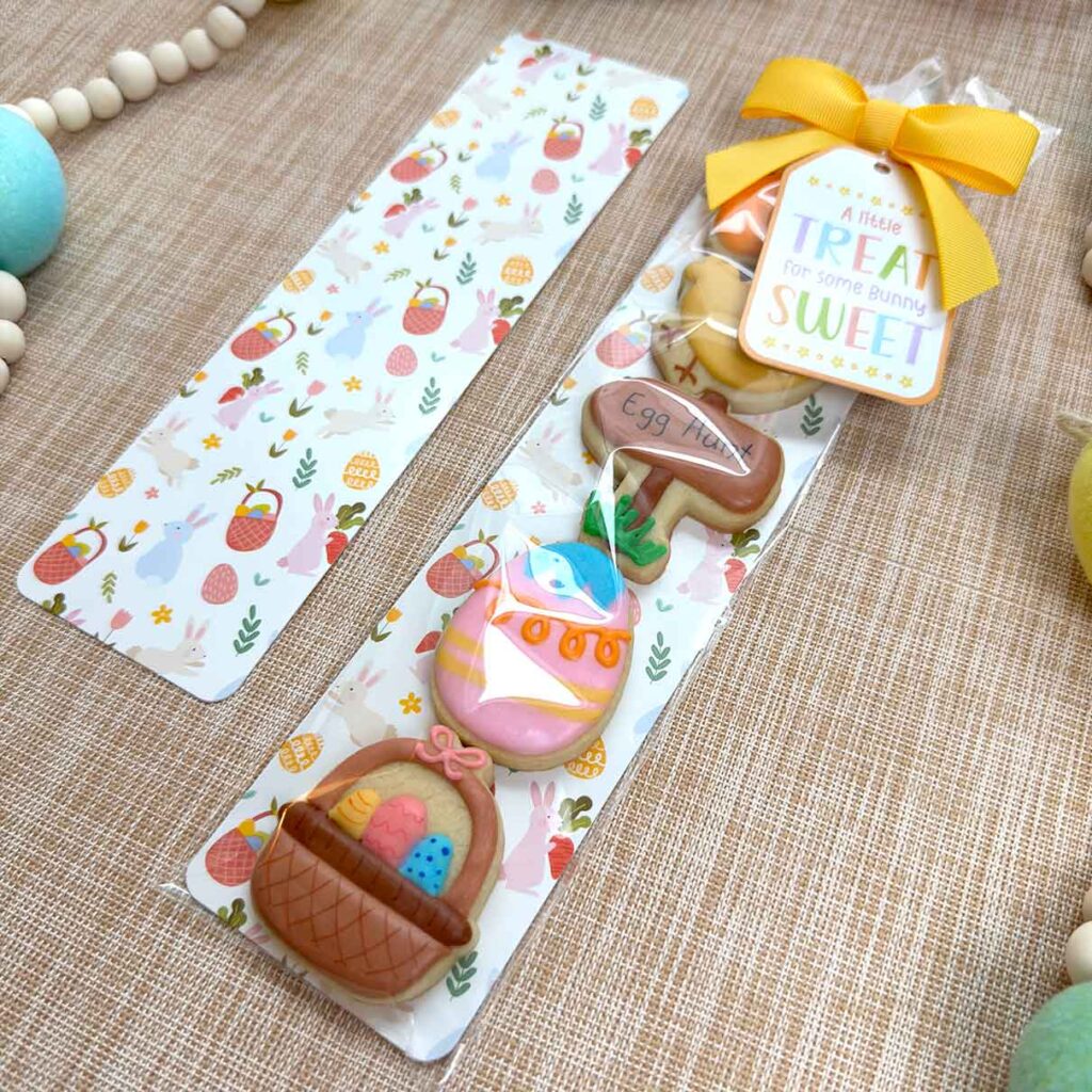 treat for someone sweet tag tall Easter backer with mini Easter cookies